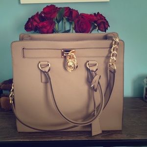 MK purse